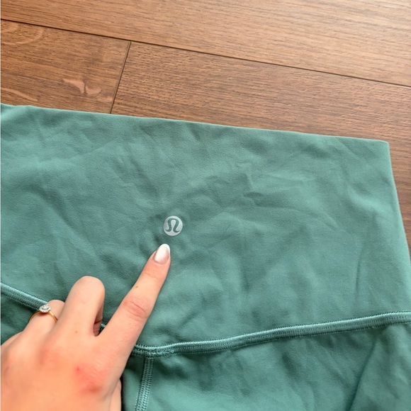 Lulu Align Shorts - Picture 3 of 4